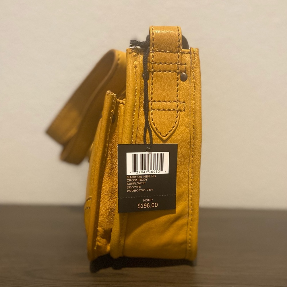 ❌❌SOLD❌❌New w/tags Frye Mini Crossbody - Picture 6 of 9